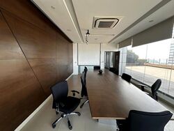 Fragrance Empire Building (D5), Office #624903491